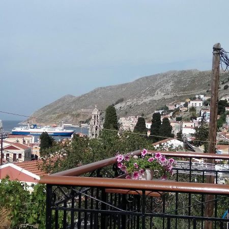Grandma'S House Lägenhet Symi Exteriör bild